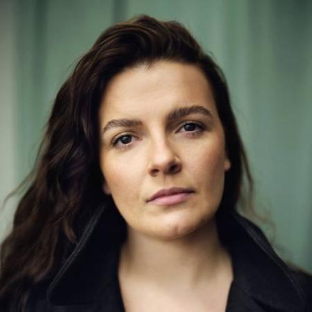 Catherine Dryden Headshot