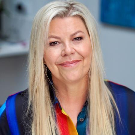 WRITER : JACQUIE LAWRENCE 