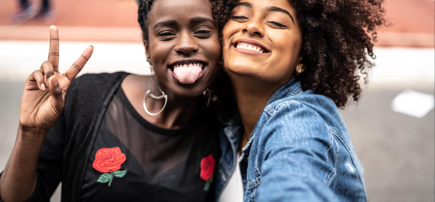 2 girls smiling