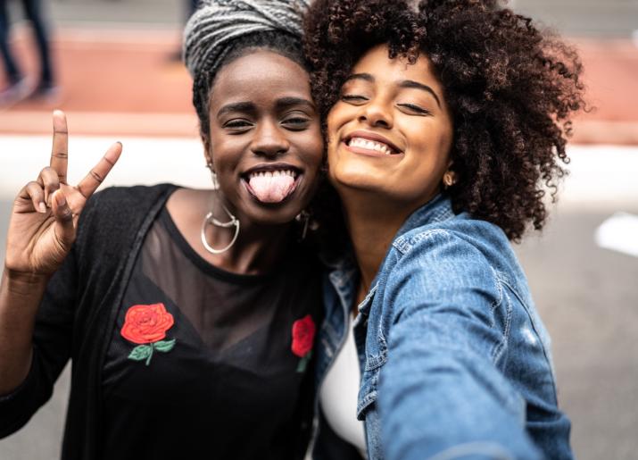 2 girls smiling