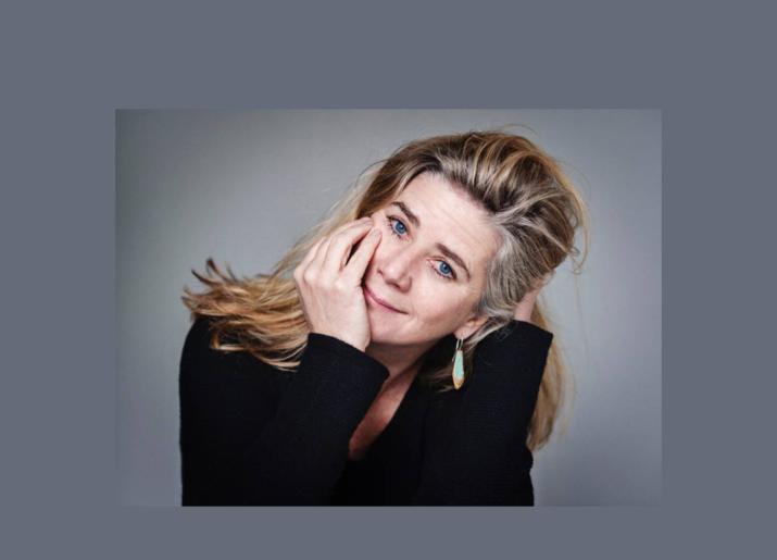 Portrait photograph of Imogen Stubbs looking to camera